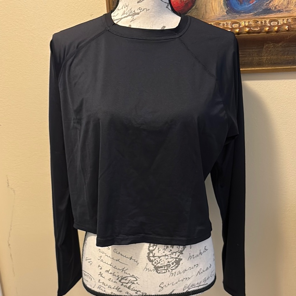 Kona Sol Black Long Sleeve Crop Swim Tee